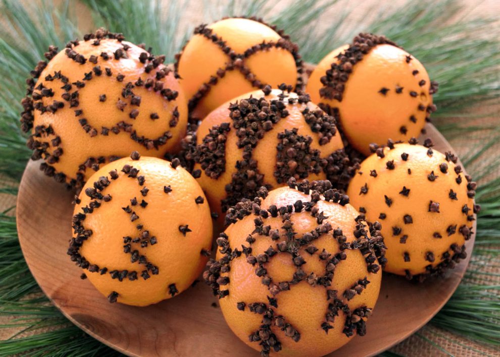 Apelsinas su gvazdikėliais